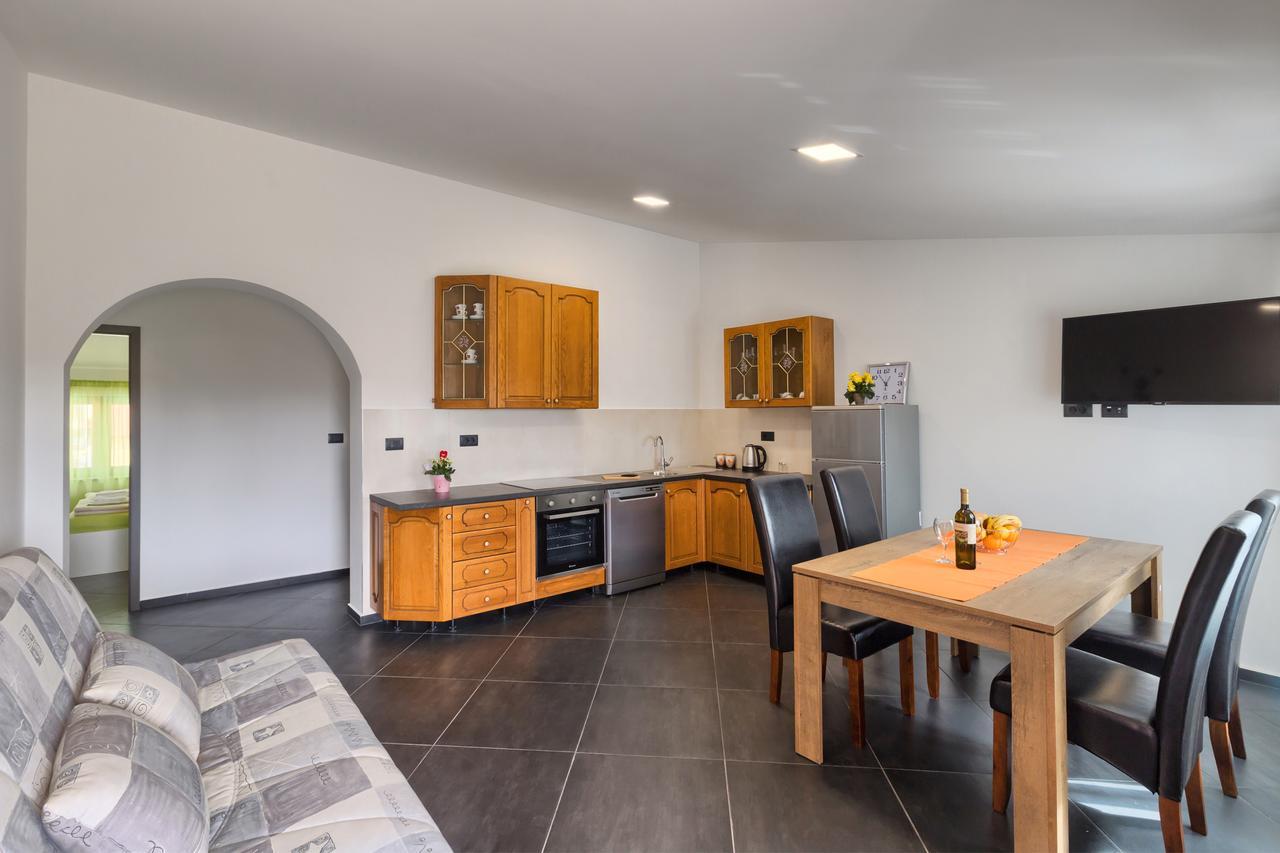 Ines Apartman